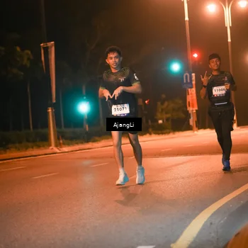 Runner Photo 8390336