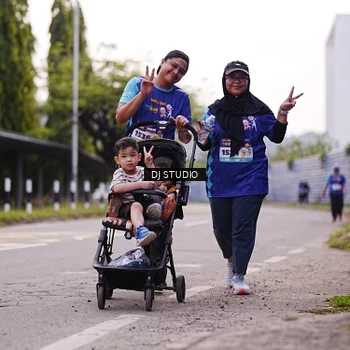 Runner Photo 8390346