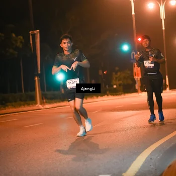 Runner Photo 8390363