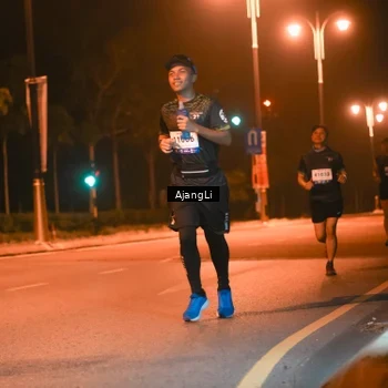 Runner Photo 8390372