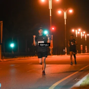 Runner Photo 8390375