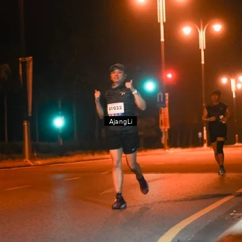 Runner Photo 8390382