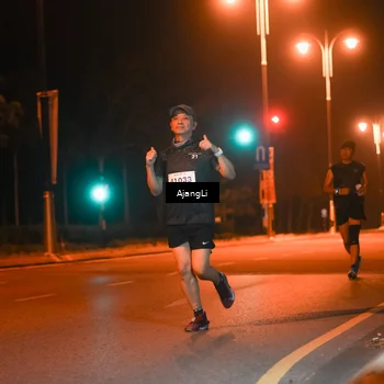 Runner Photo 8390385