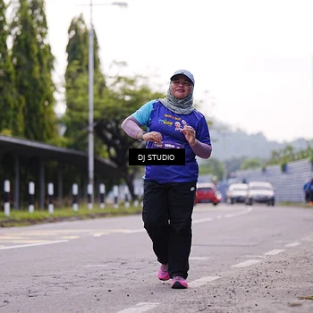 Runner Photo 8390390
