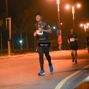 Runner Photo 8390393
