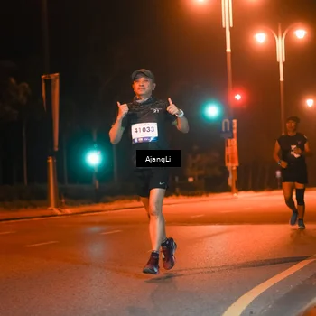 Runner Photo 8390394