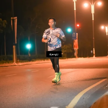 Runner Photo 8390454