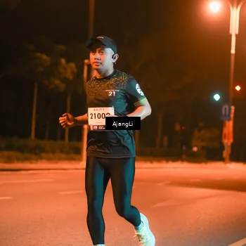 Runner Photo 8390459