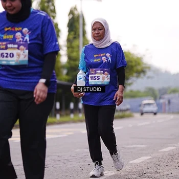 Runner Photo 8390470
