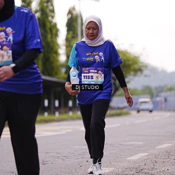 Runner Photo 8390476