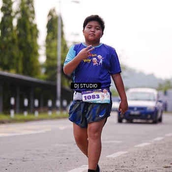 Runner Photo 8390525