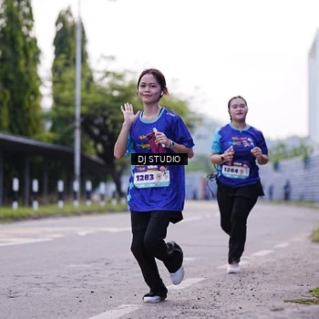 Runner Photo 8390530