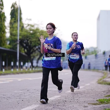Runner Photo 8390531