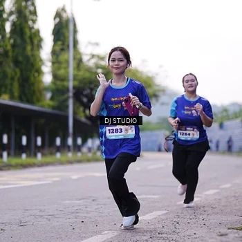 Runner Photo 8390536