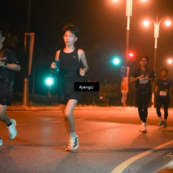 Runner Photo 8390556