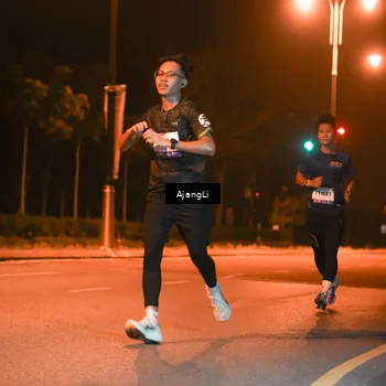 Runner Photo 8390596