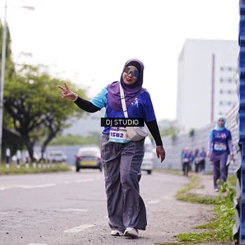 Runner Photo 8390624