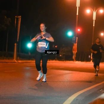 Runner Photo 8390632