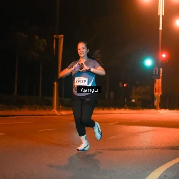 Runner Photo 8390635