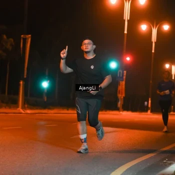 Runner Photo 8390657