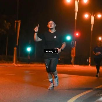 Runner Photo 8390658
