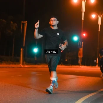 Runner Photo 8390659
