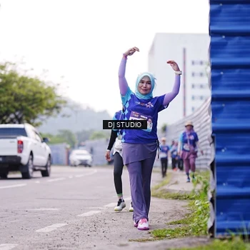 Runner Photo 8390662