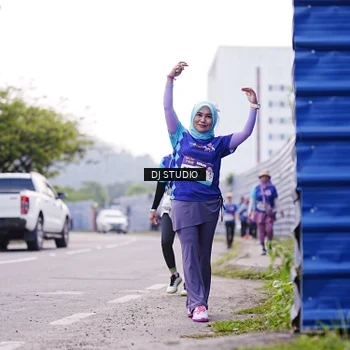 Runner Photo 8390666