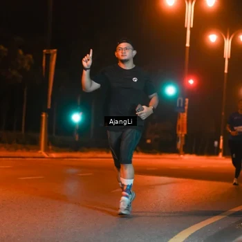 Runner Photo 8390670
