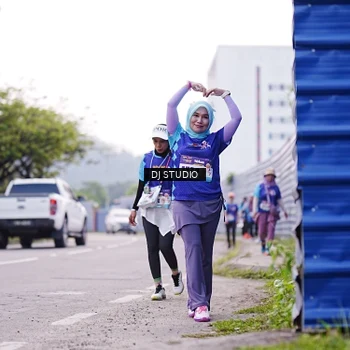 Runner Photo 8390675