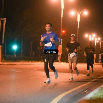Runner Photo 8390676