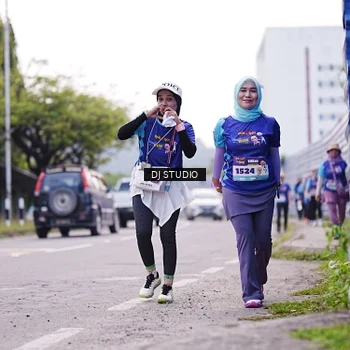 Runner Photo 8390691