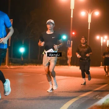 Runner Photo 8390692