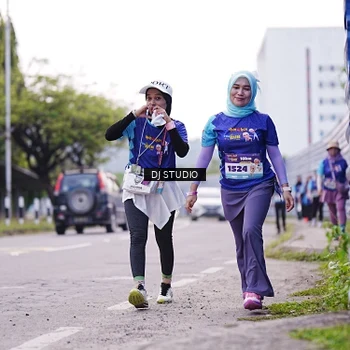 Runner Photo 8390698