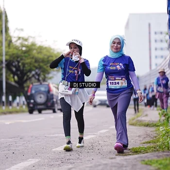 Runner Photo 8390702