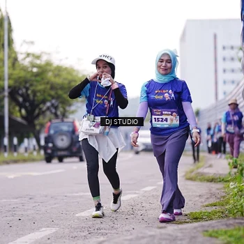 Runner Photo 8390706
