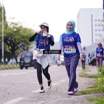 Runner Photo 8390708