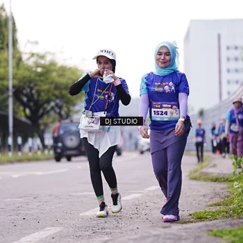 Runner Photo 8390709