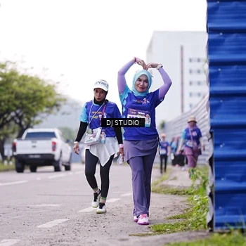 Runner Photo 8390711