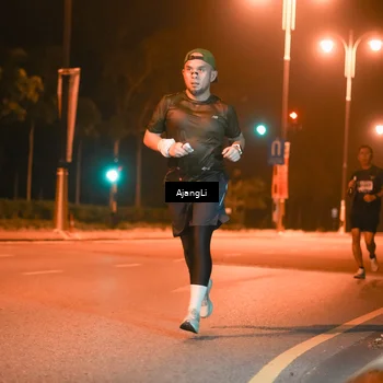 Runner Photo 8390733