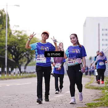 Runner Photo 8390741