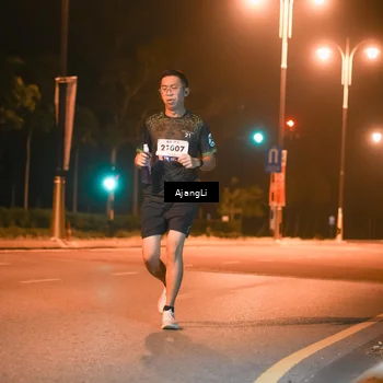 Runner Photo 8390744