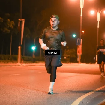 Runner Photo 8390746