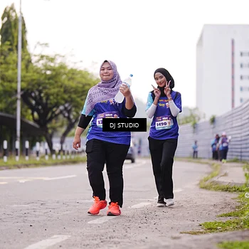 Runner Photo 8390759