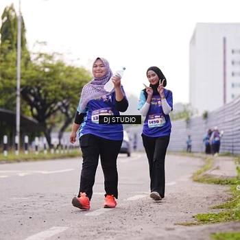 Runner Photo 8390768
