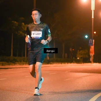 Runner Photo 8390770