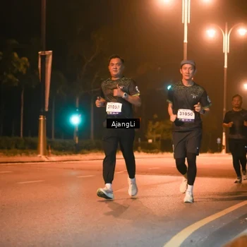 Runner Photo 8390793