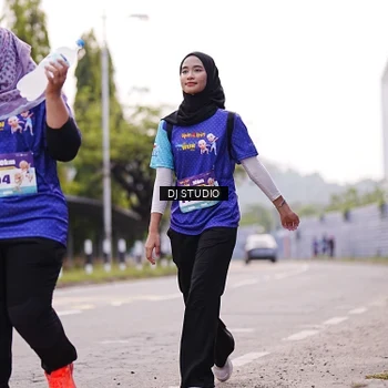 Runner Photo 8390797