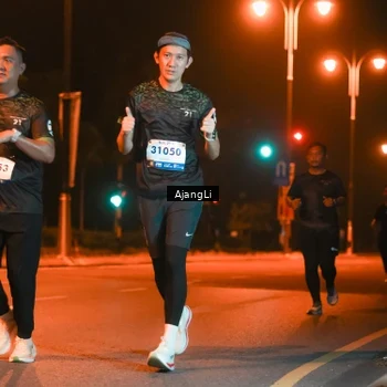 Runner Photo 8390801