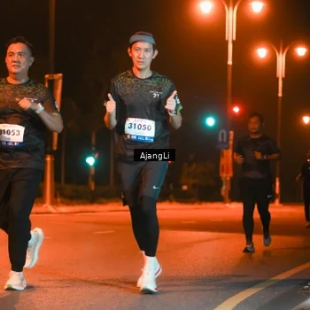 Runner Photo 8390802